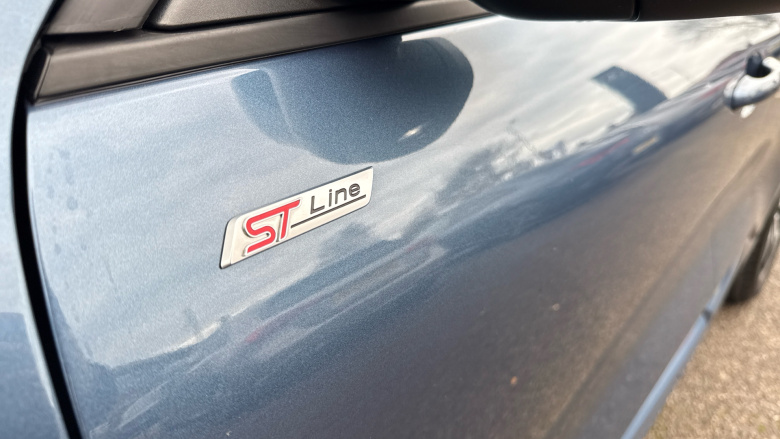 Ford Kuga 2.5 FHEV ST-Line X Edition 5dr CVT Hybrid Estate